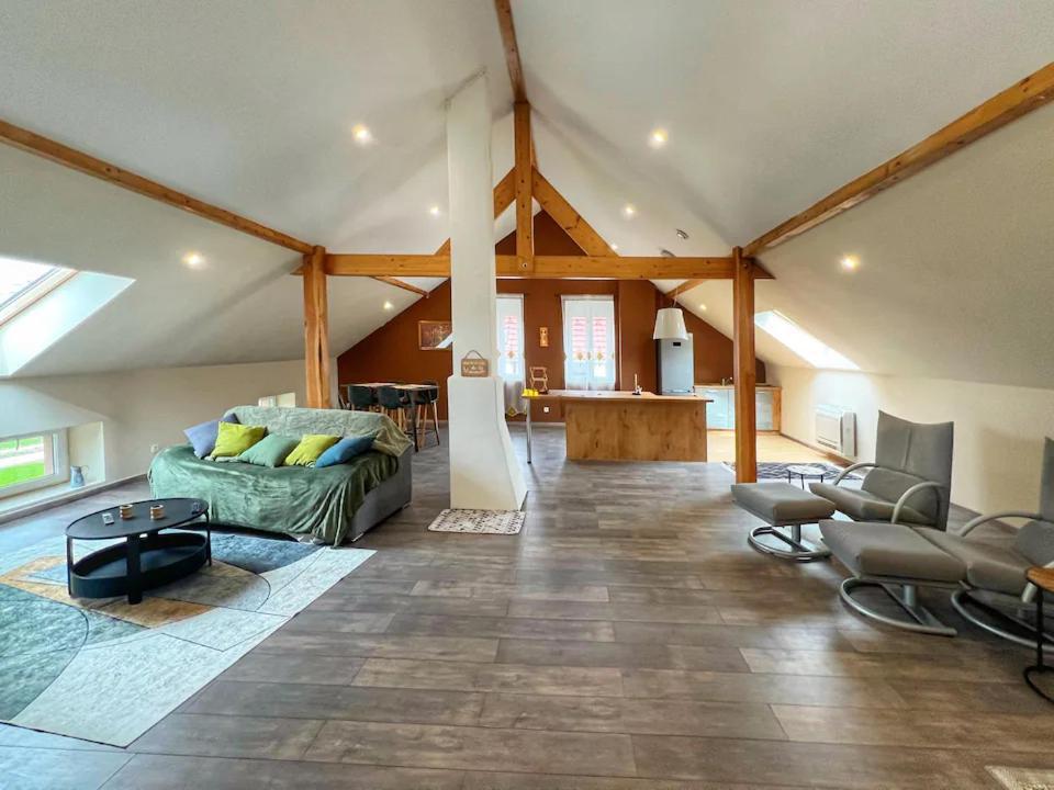 Loft Spacieux En Pleine Foret Bining Eksteriør billede