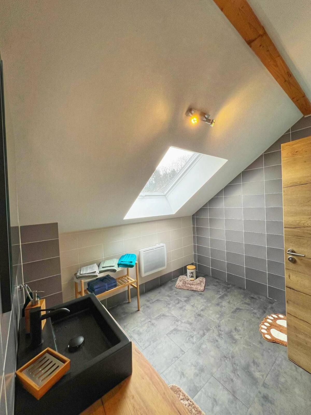 Loft Spacieux En Pleine Foret Bining Eksteriør billede